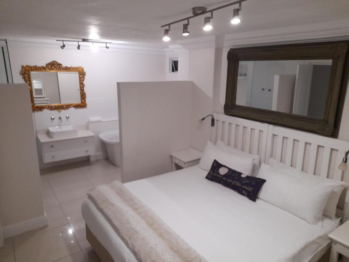 Beach Club Self Catering Apartments Mossel Bay Exterior foto