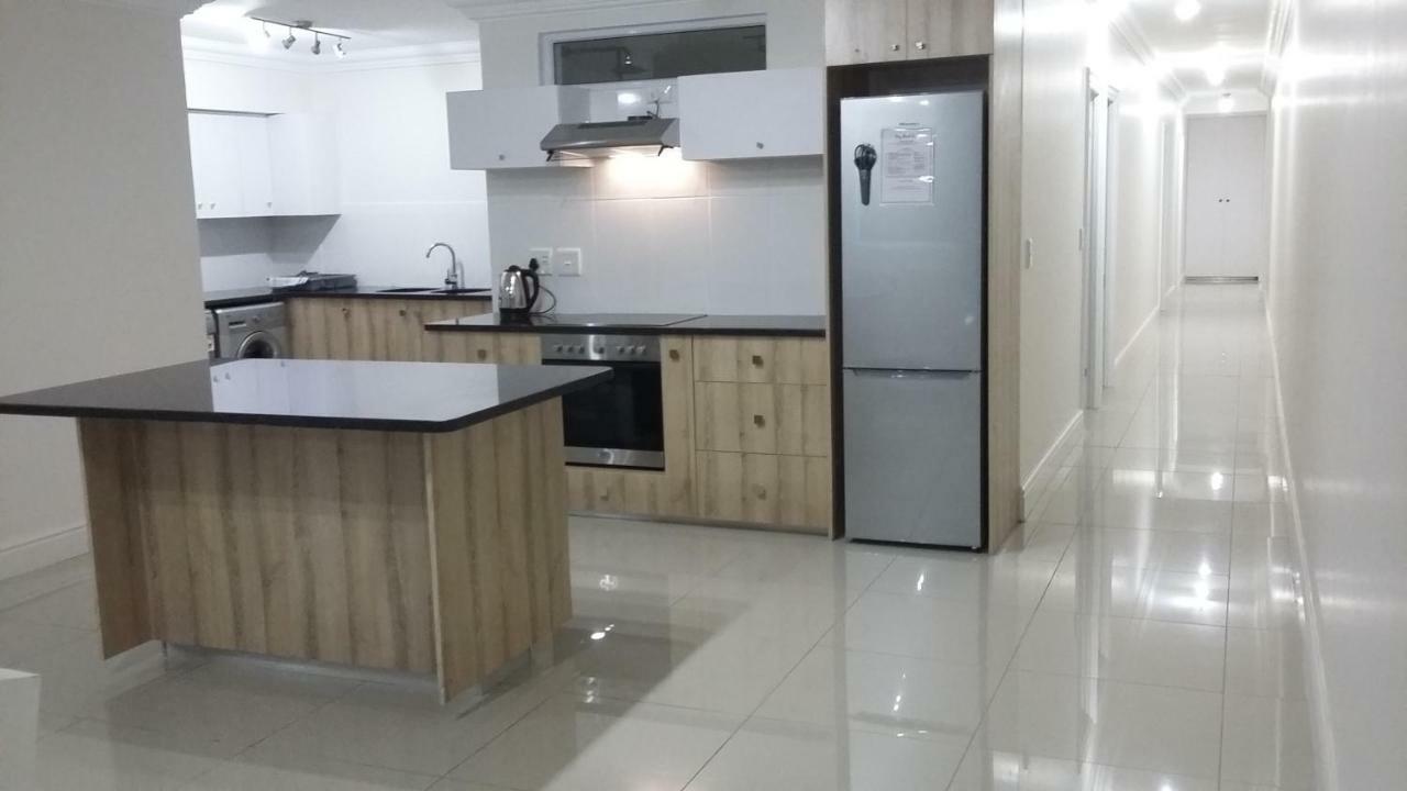 Beach Club Self Catering Apartments Mossel Bay Exterior foto